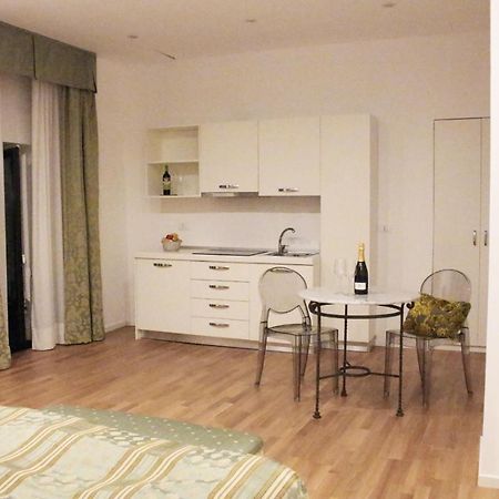 Nerello Suites And Rooms Катанія Екстер'єр фото