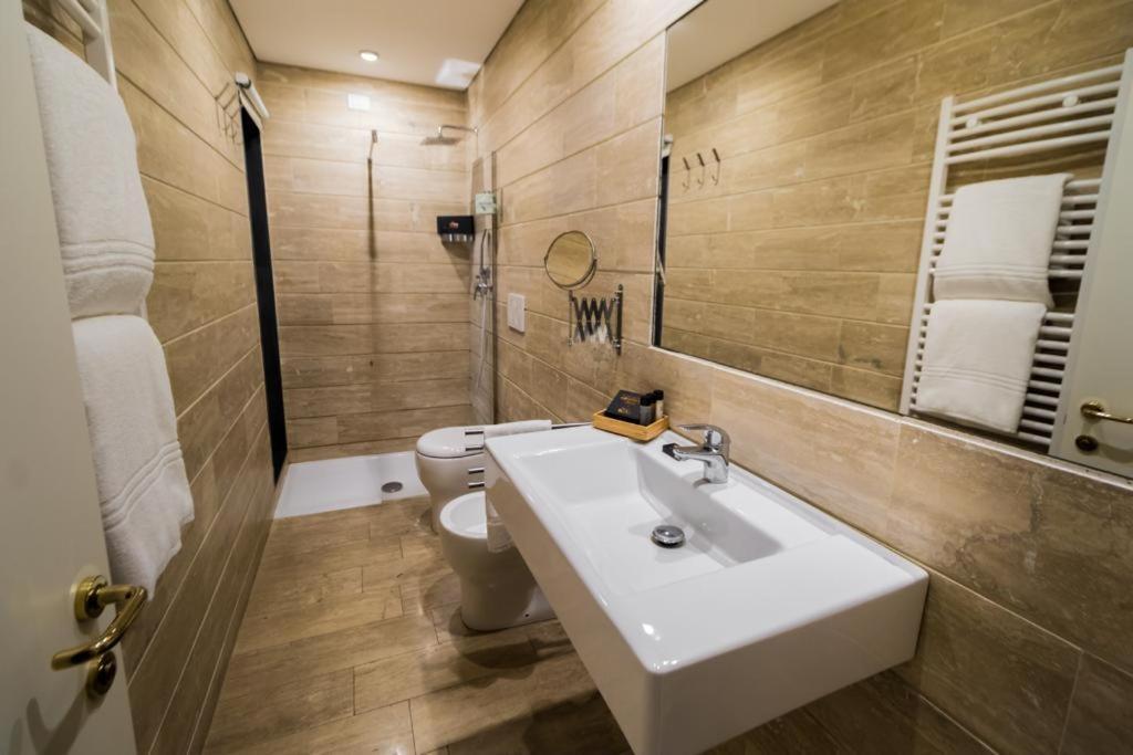 Nerello Suites And Rooms Катанія Екстер'єр фото