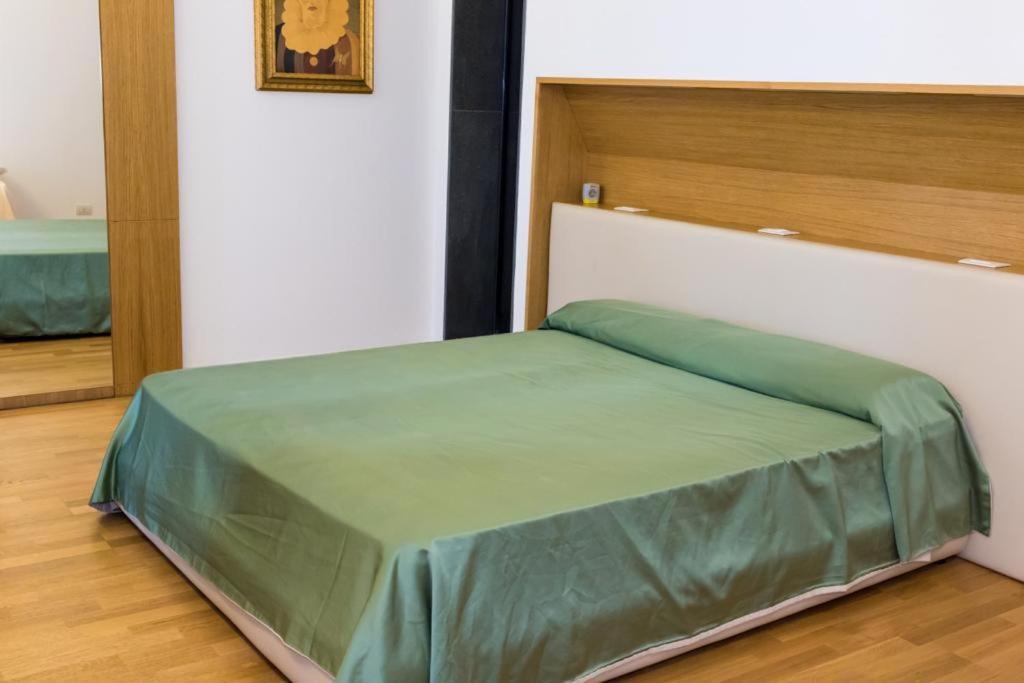 Nerello Suites And Rooms Катанія Екстер'єр фото
